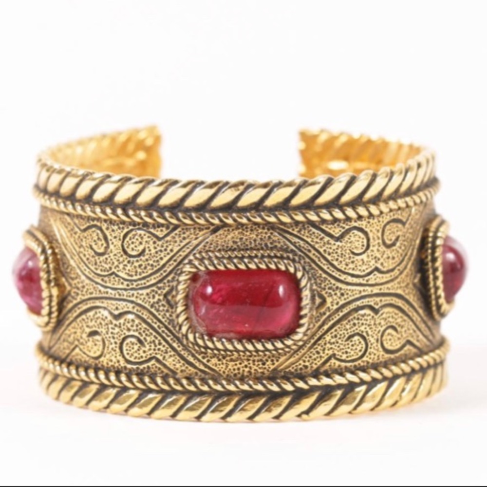 Chanel Vintage Gripoix Cuff Bracelet